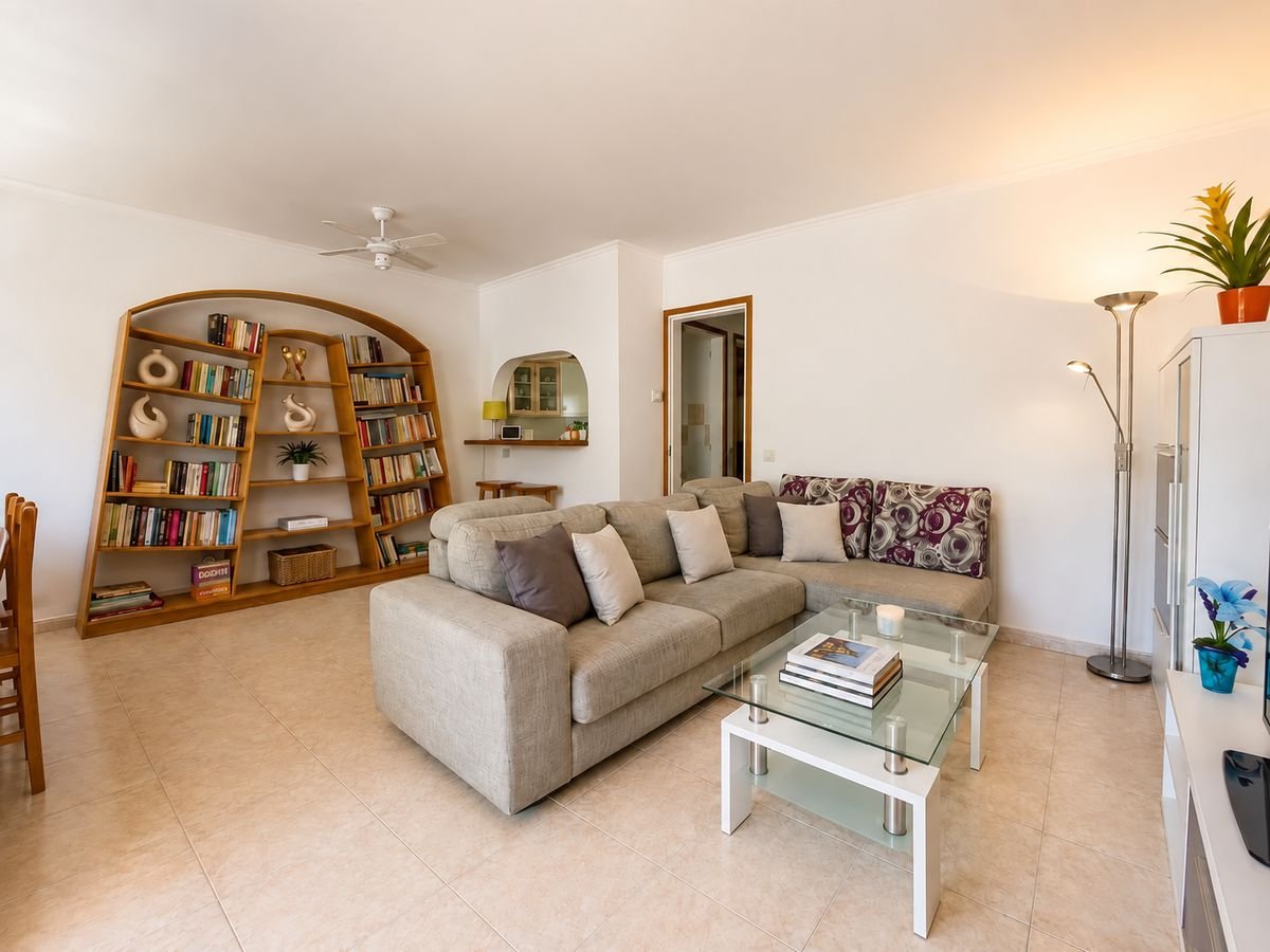 Sitting room with built-in bookshelves